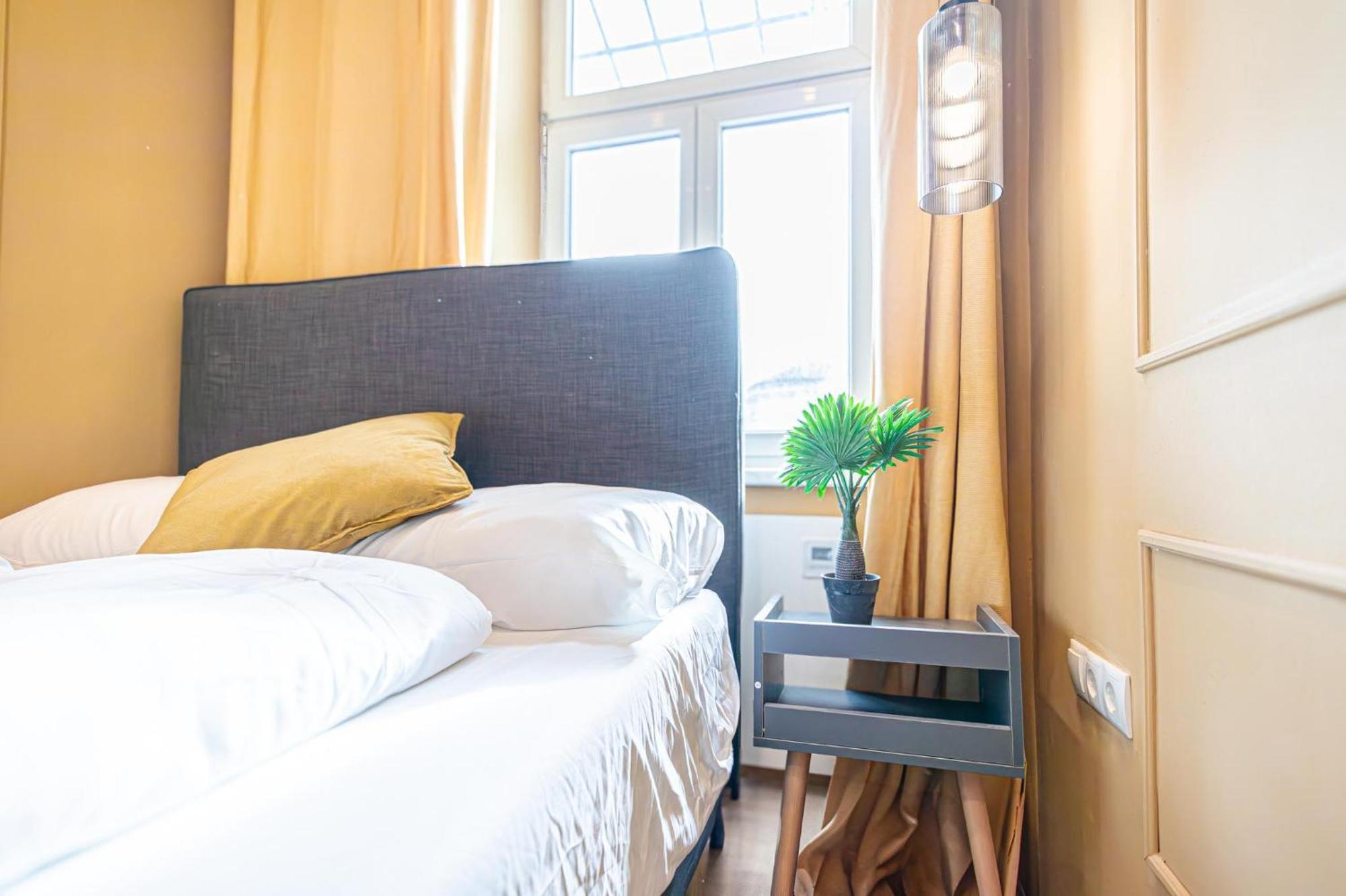 Apartament 4br Shared Apt, Centrally Located In