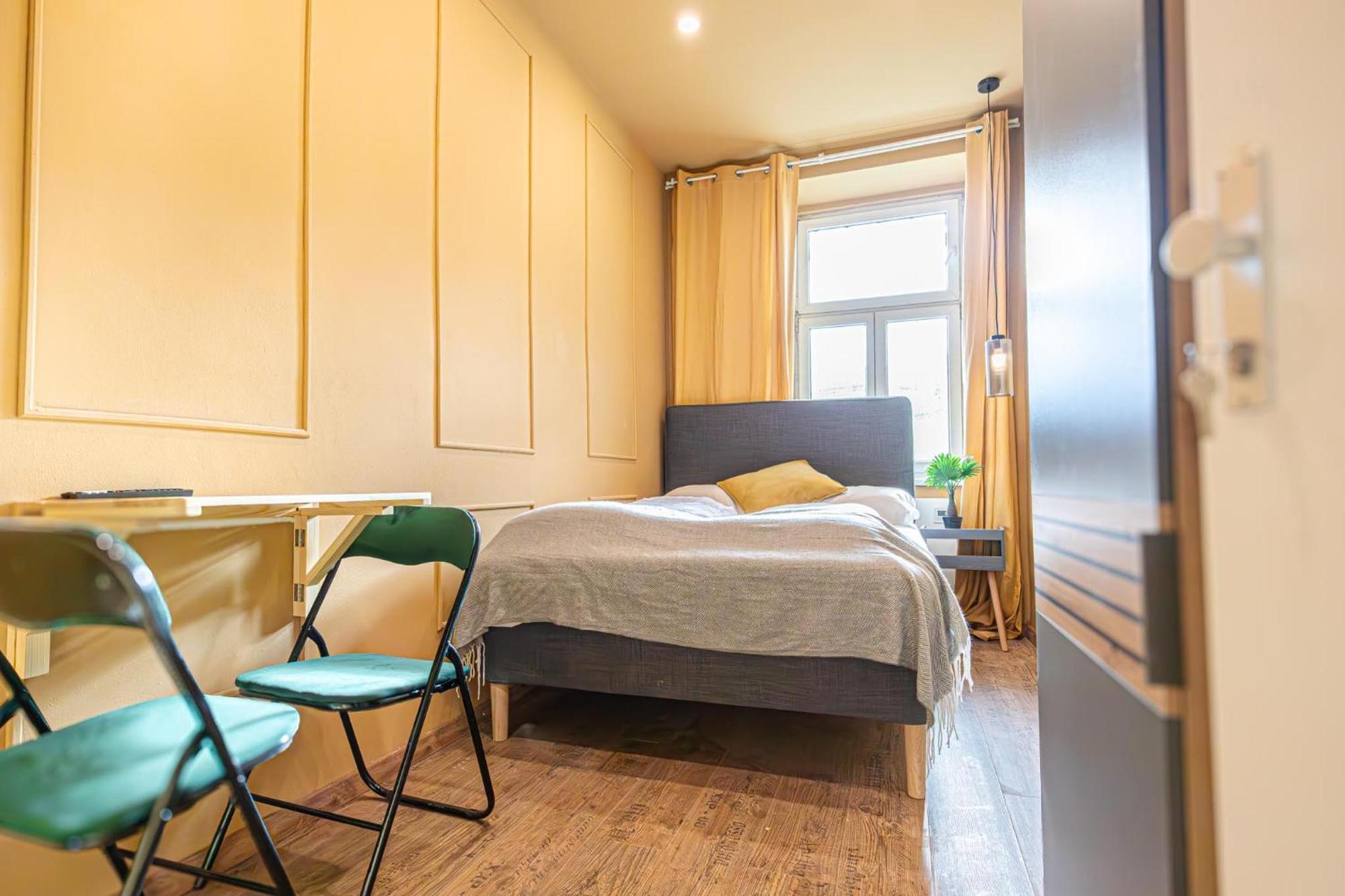 4br Shared Apt, Centrally Located In Apartament *
