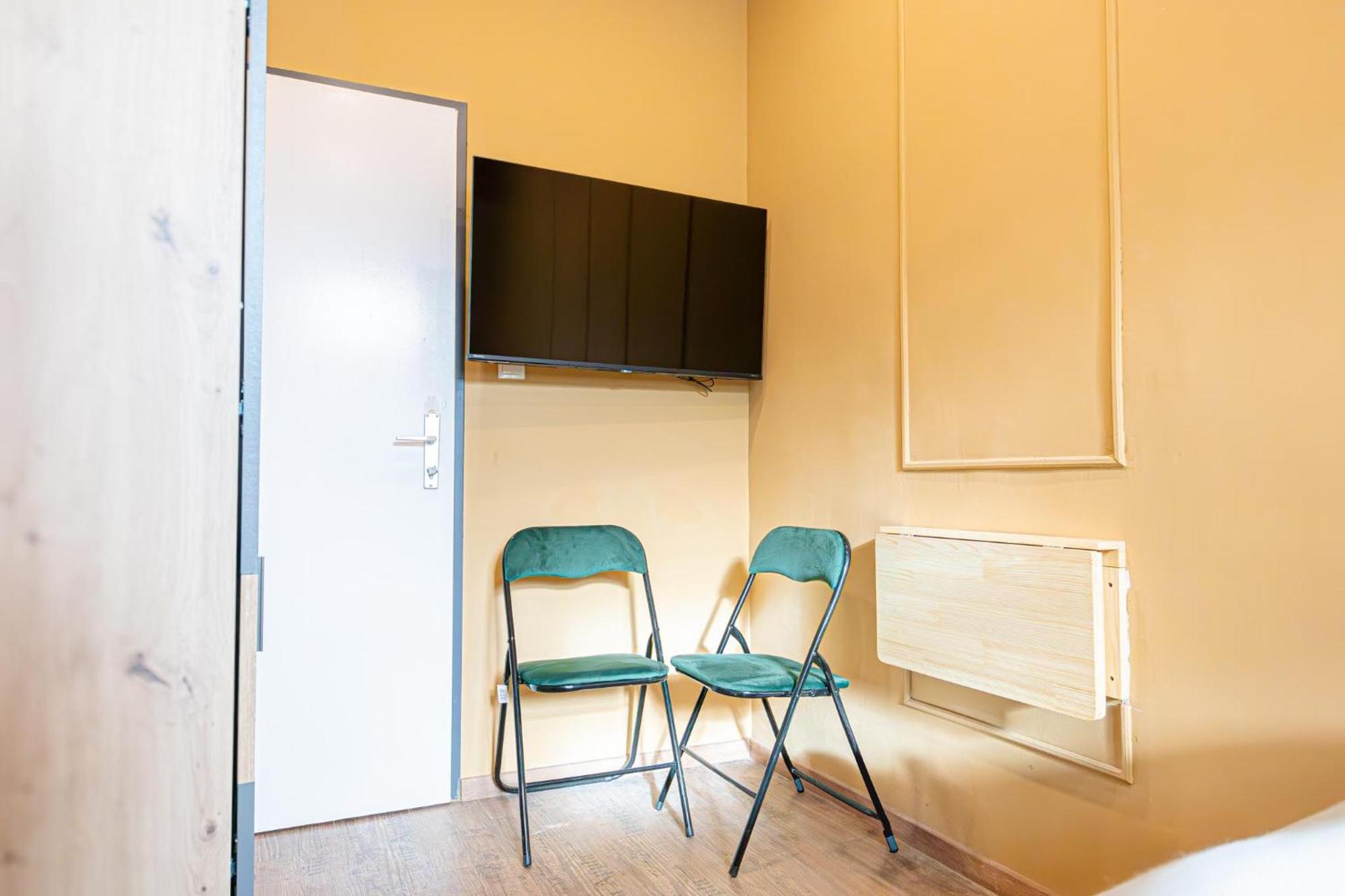 Apartament 4br Shared Apt, Centrally Located In