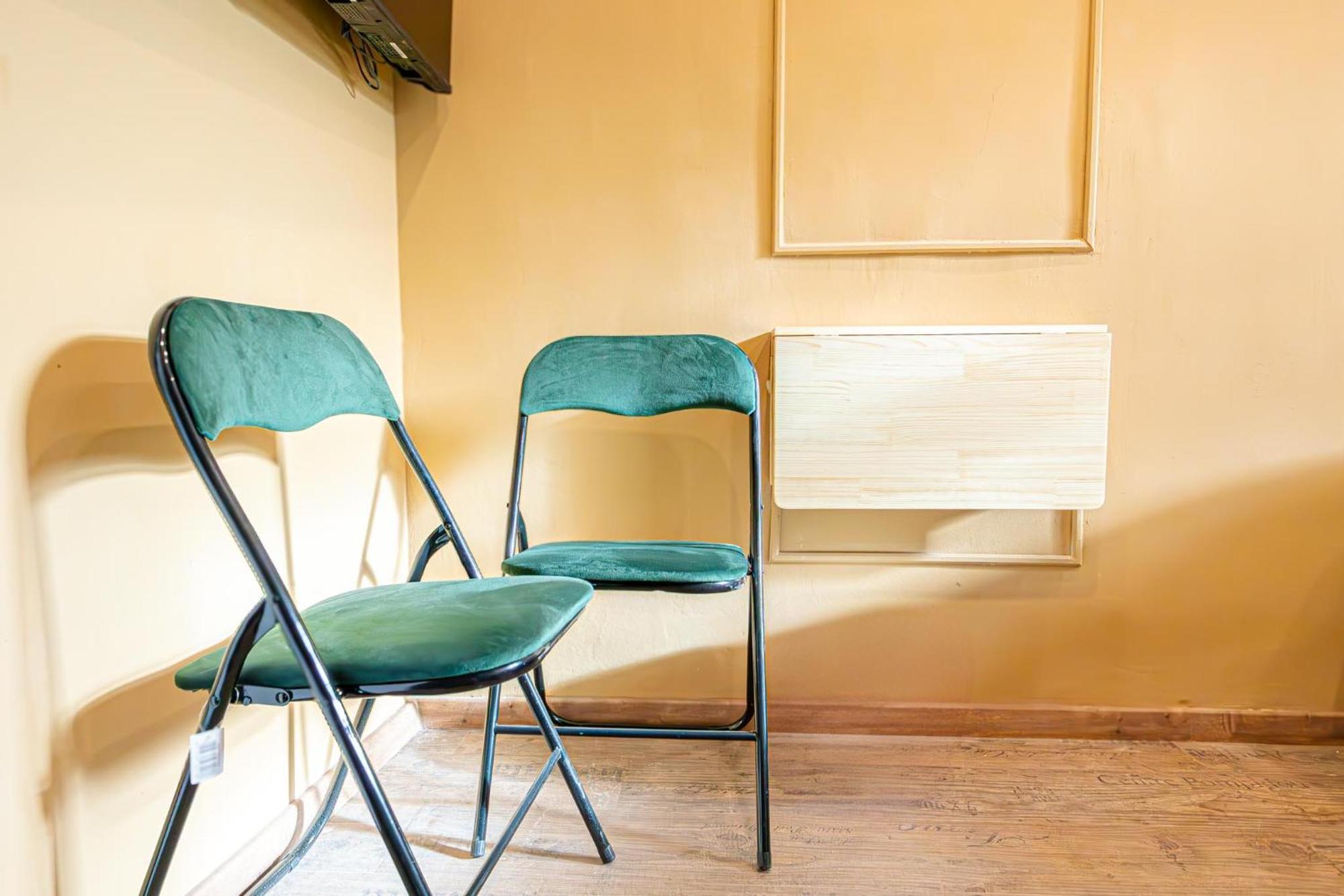 4br Shared Apt, Centrally Located In Apartament *